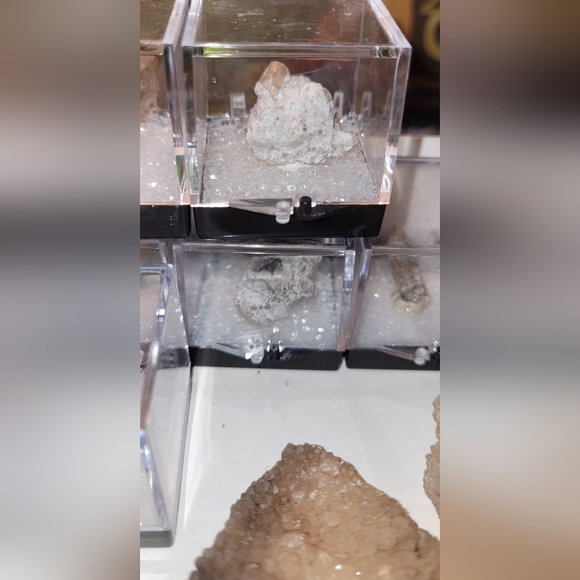 RARE All United States Found Crystals and Mineral Specimens Raw (Rare Ones Also) - Picture 9 of 14